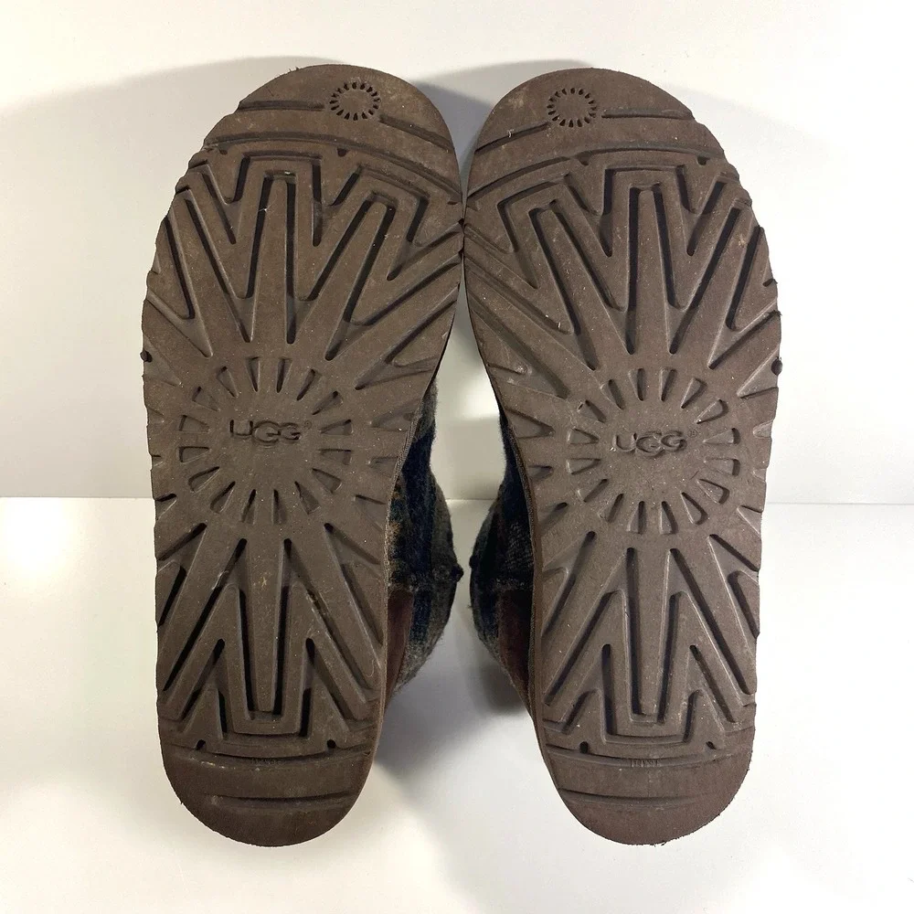 UGG Classic Mens Size 9 Mini Patchwork Pull On Boots 1013552